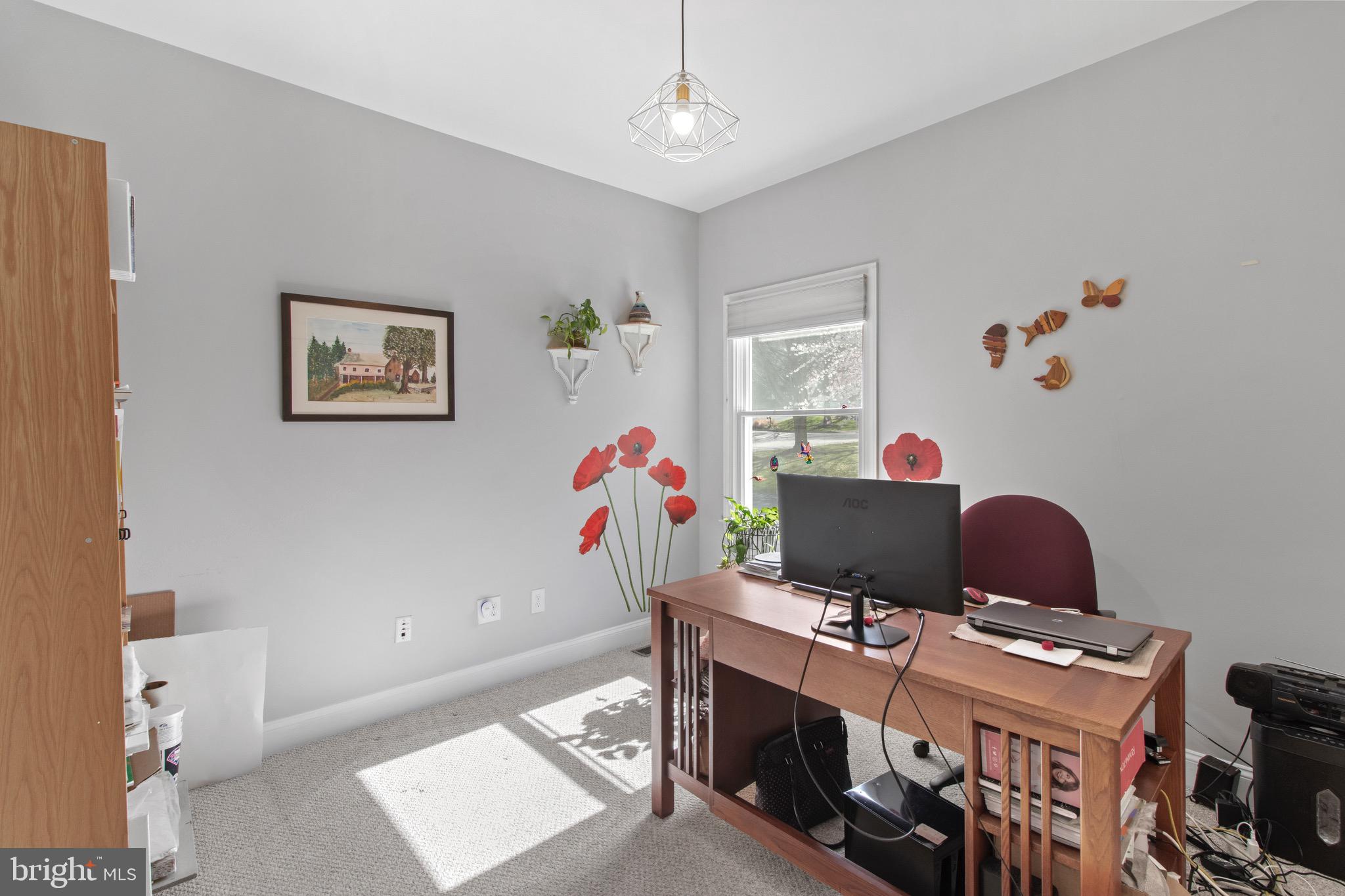 ROSE TREE ESTS - Residential