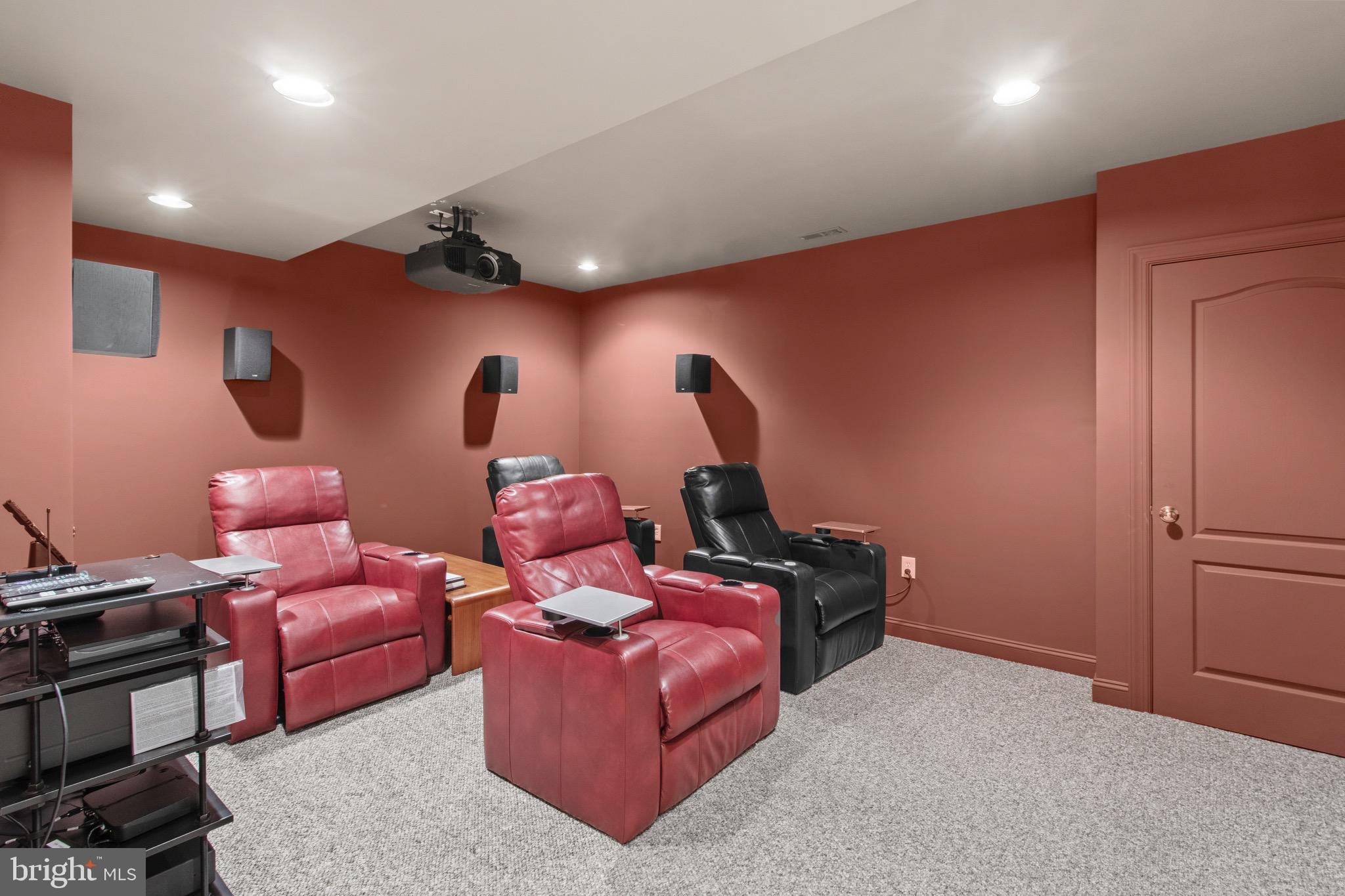 ROSE TREE ESTS - Residential