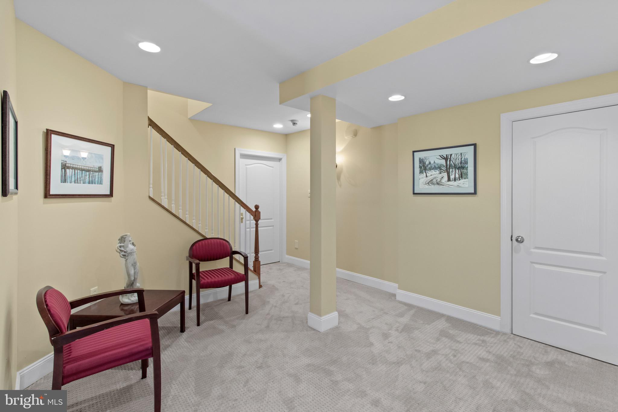 ROSE TREE ESTS - Residential