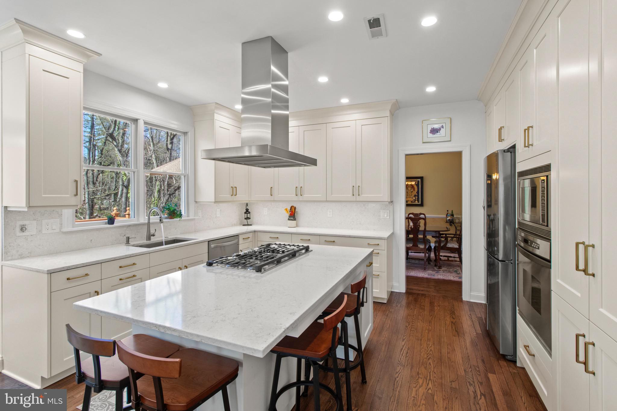 ROSE TREE ESTS - Residential