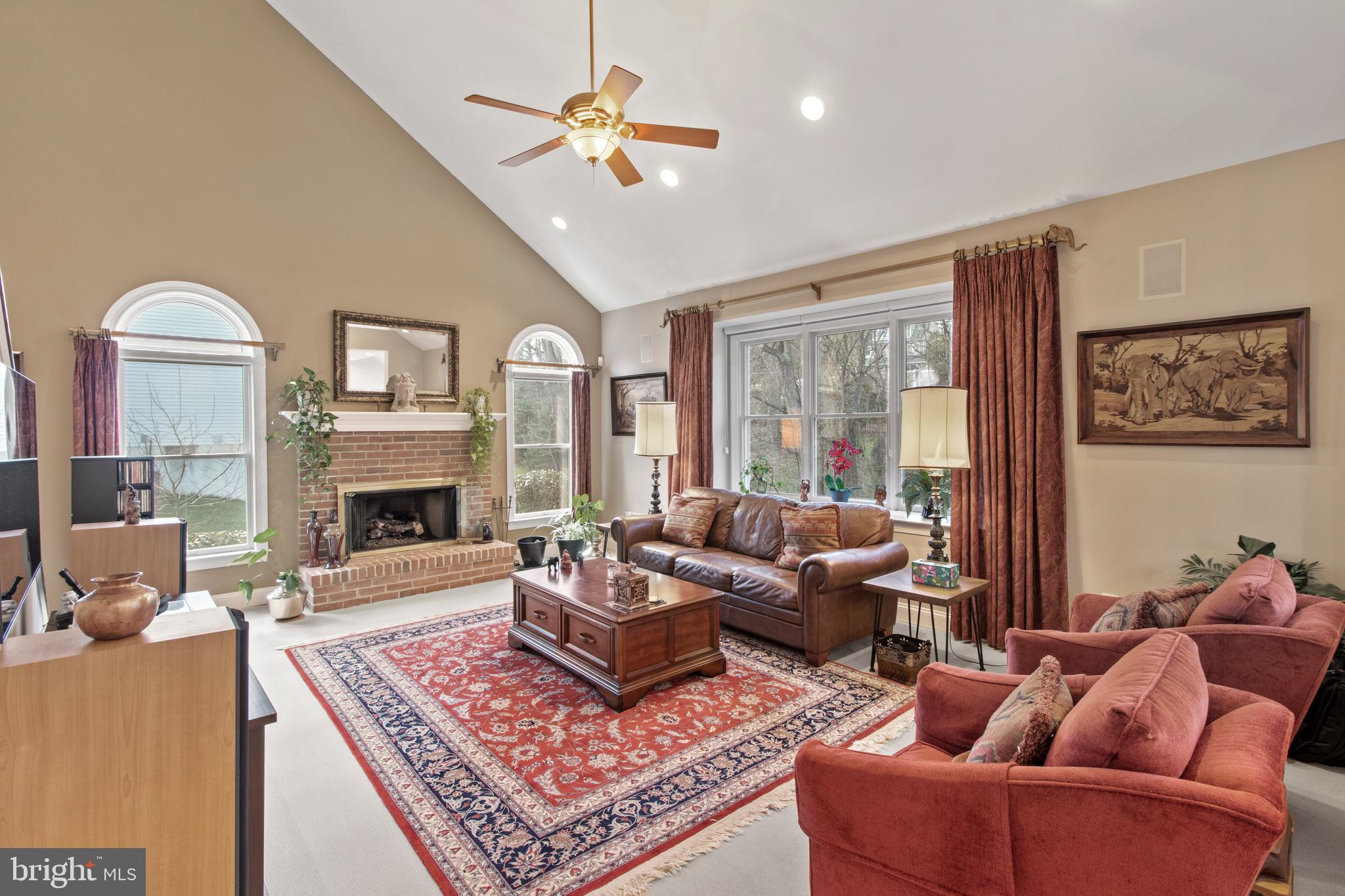 ROSE TREE ESTS - Residential