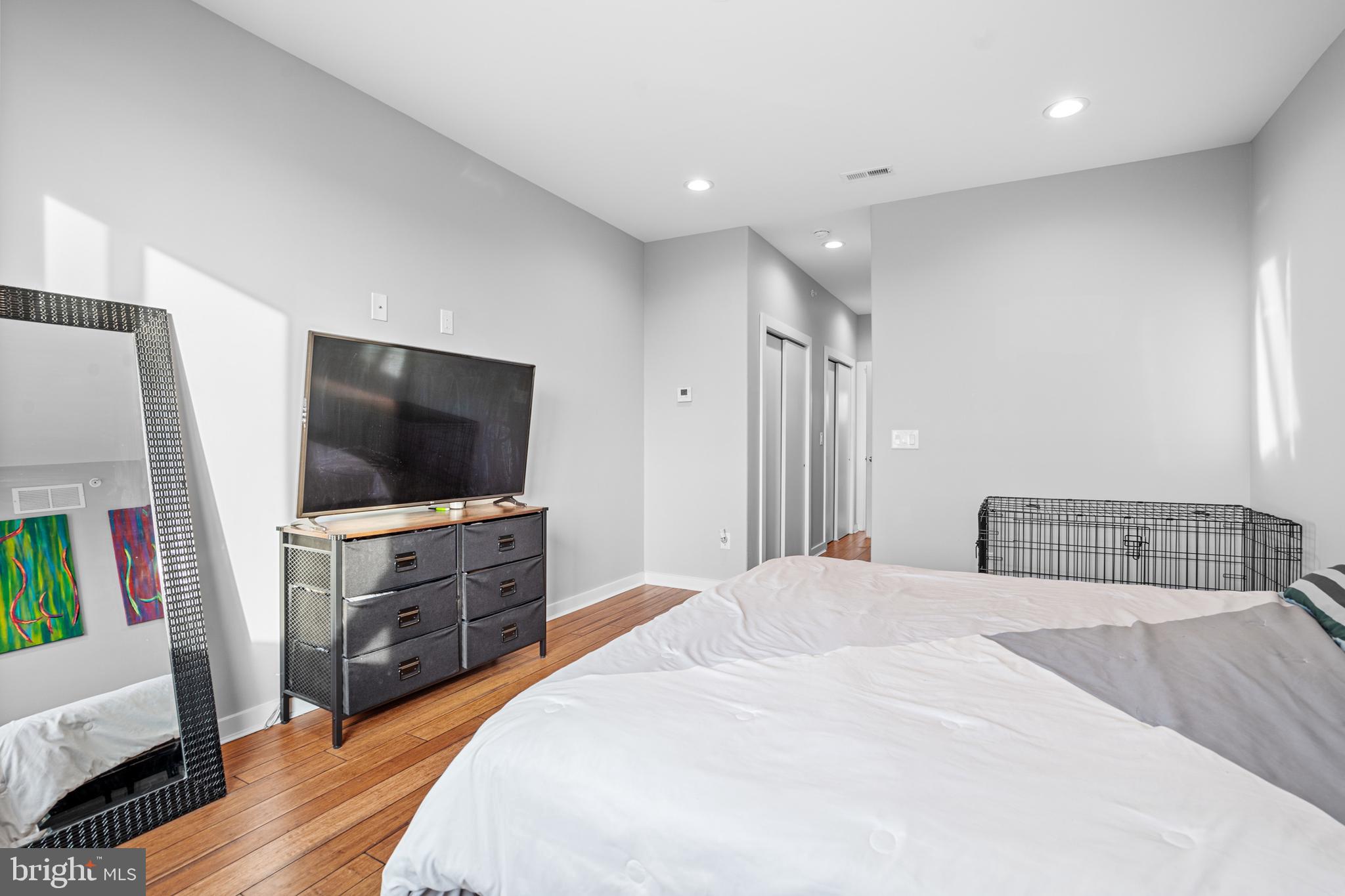 POINT BREEZE - Residential