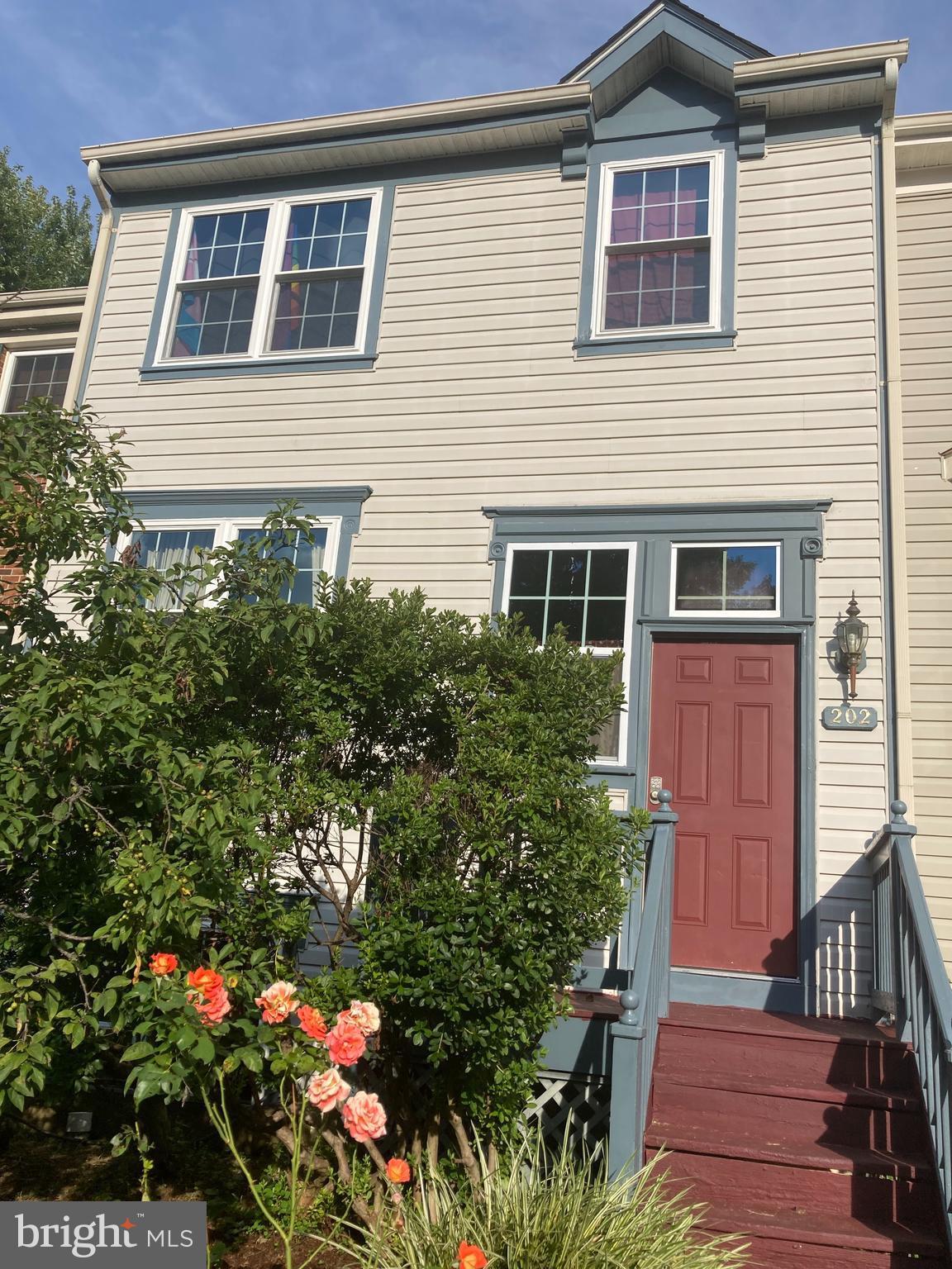 MAIN ST VILLAGE - Residential Lease