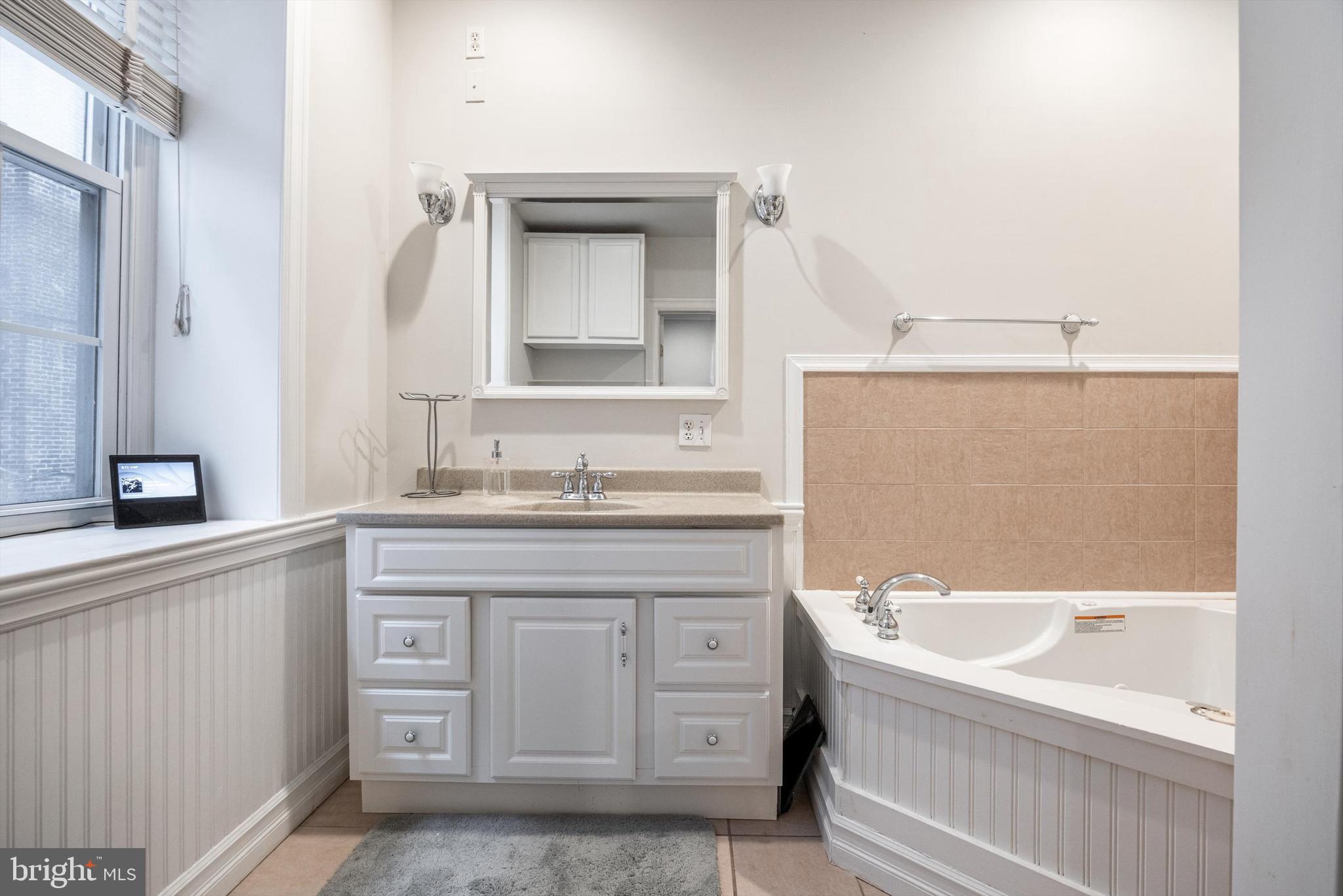 OLD CITY - Residential