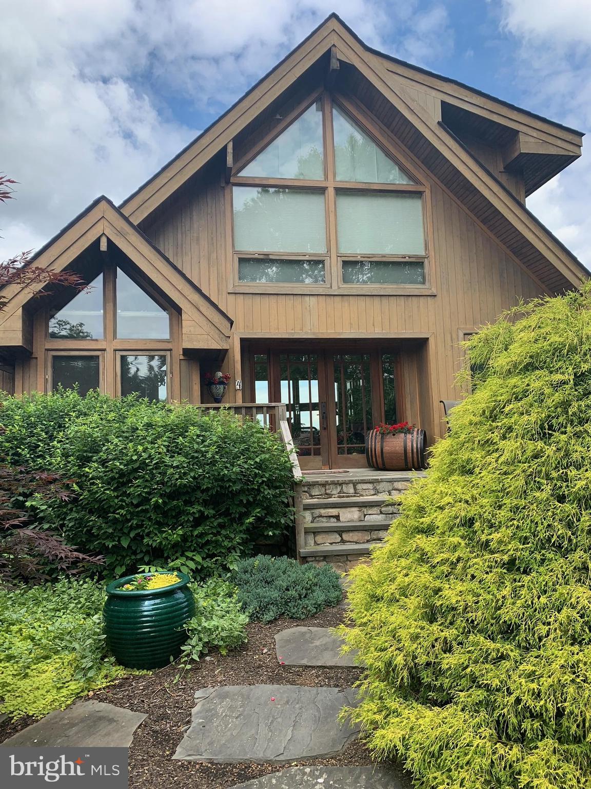 CROSSINGS ON THE POTOMAC - Residential