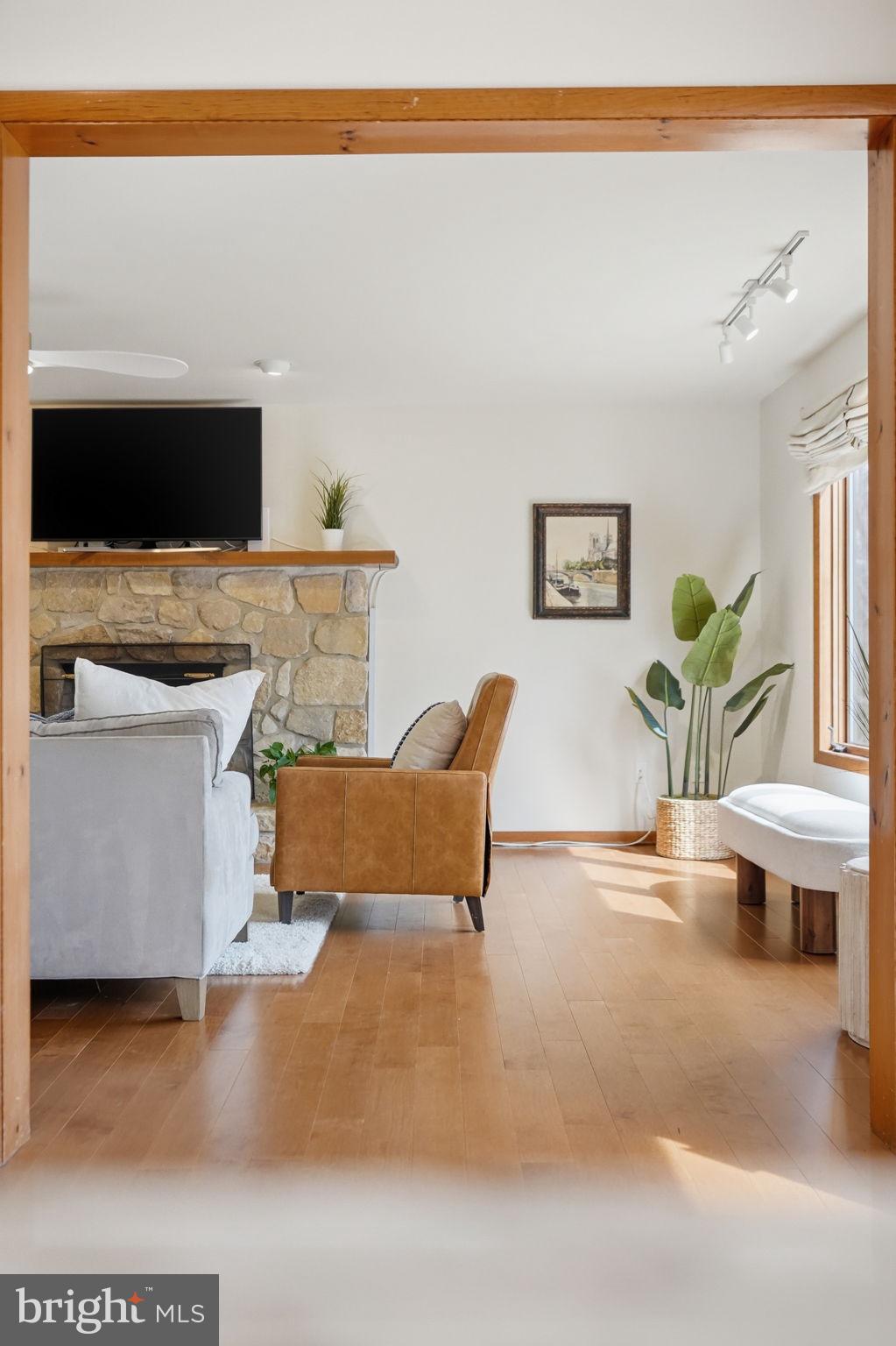 WELSH AYRES - Residential