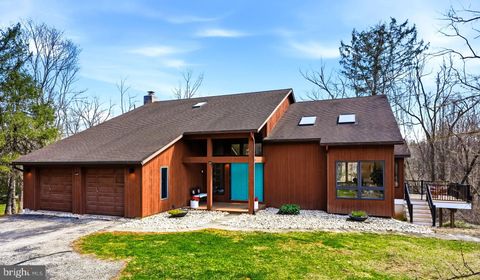 104 KINSTON LANE DOWNINGTOWN PA 19335