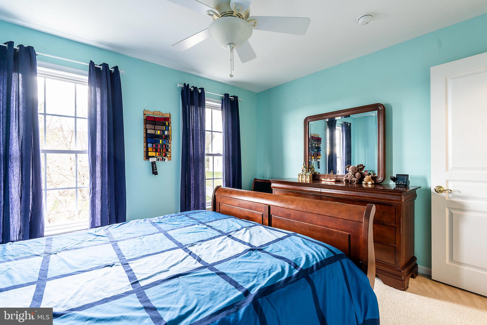 EAGLE HUNT - Residential Lease