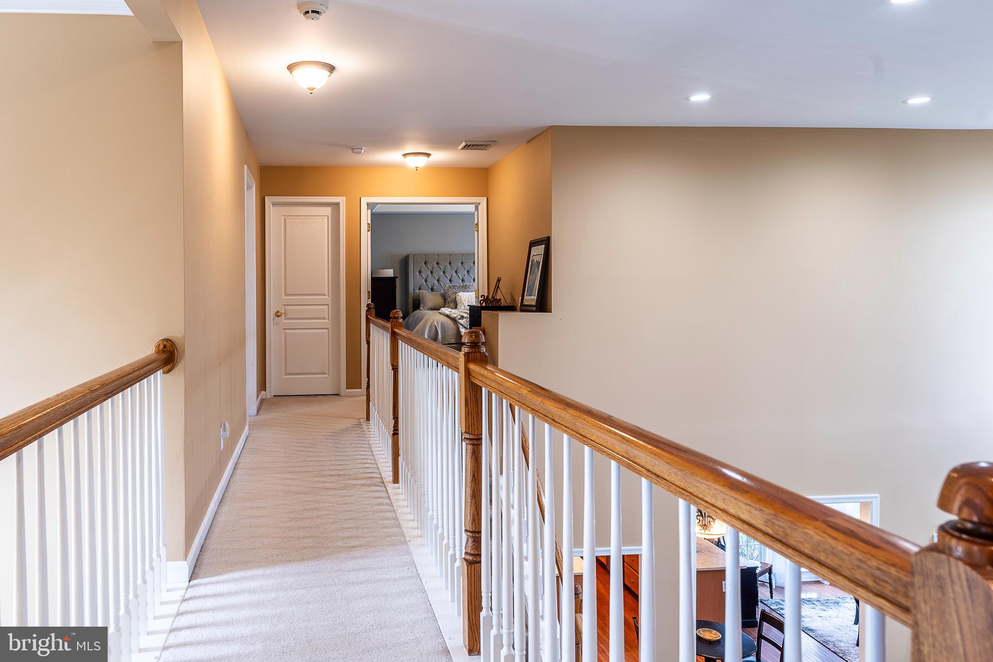 EAGLE HUNT - Residential Lease