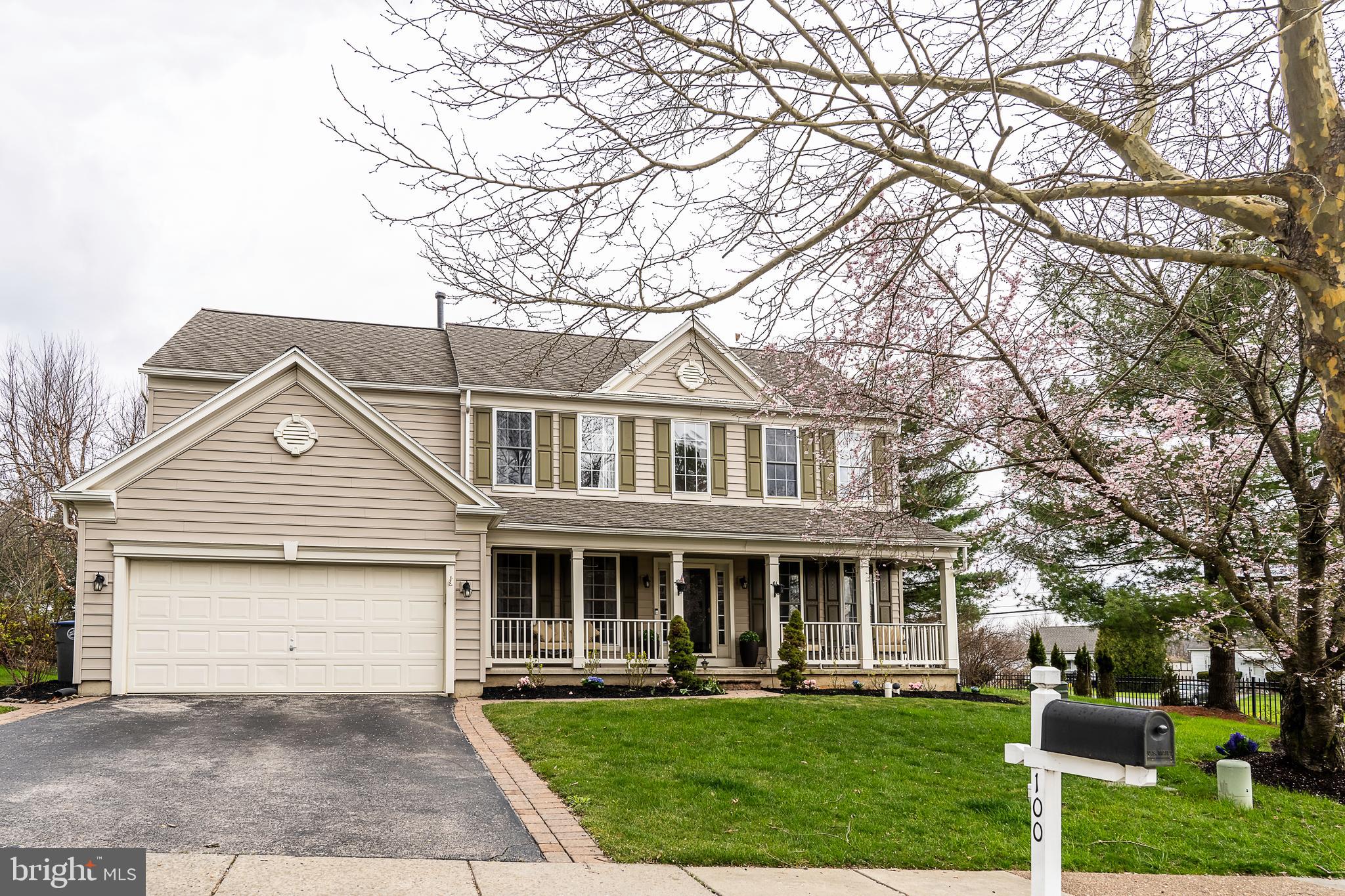 EAGLE HUNT - Residential Lease