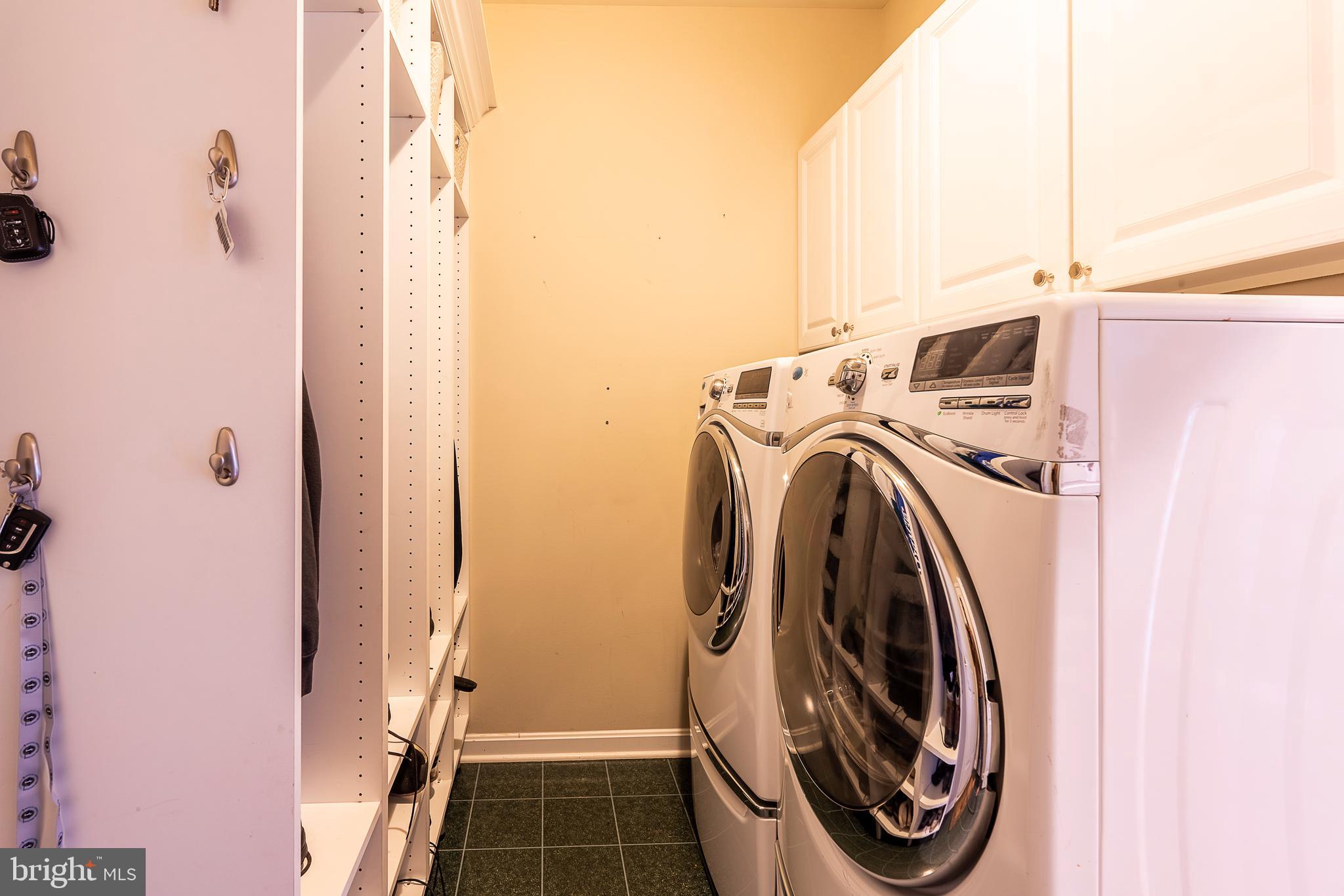 EAGLE HUNT - Residential Lease