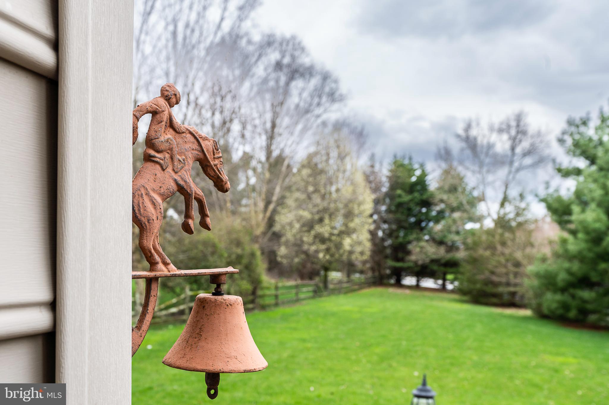 EAGLE HUNT - Residential Lease