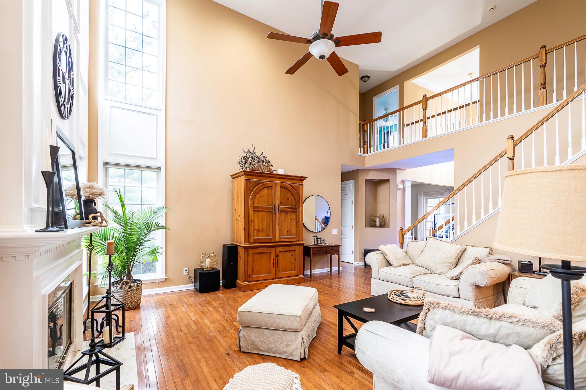 EAGLE HUNT - Residential Lease