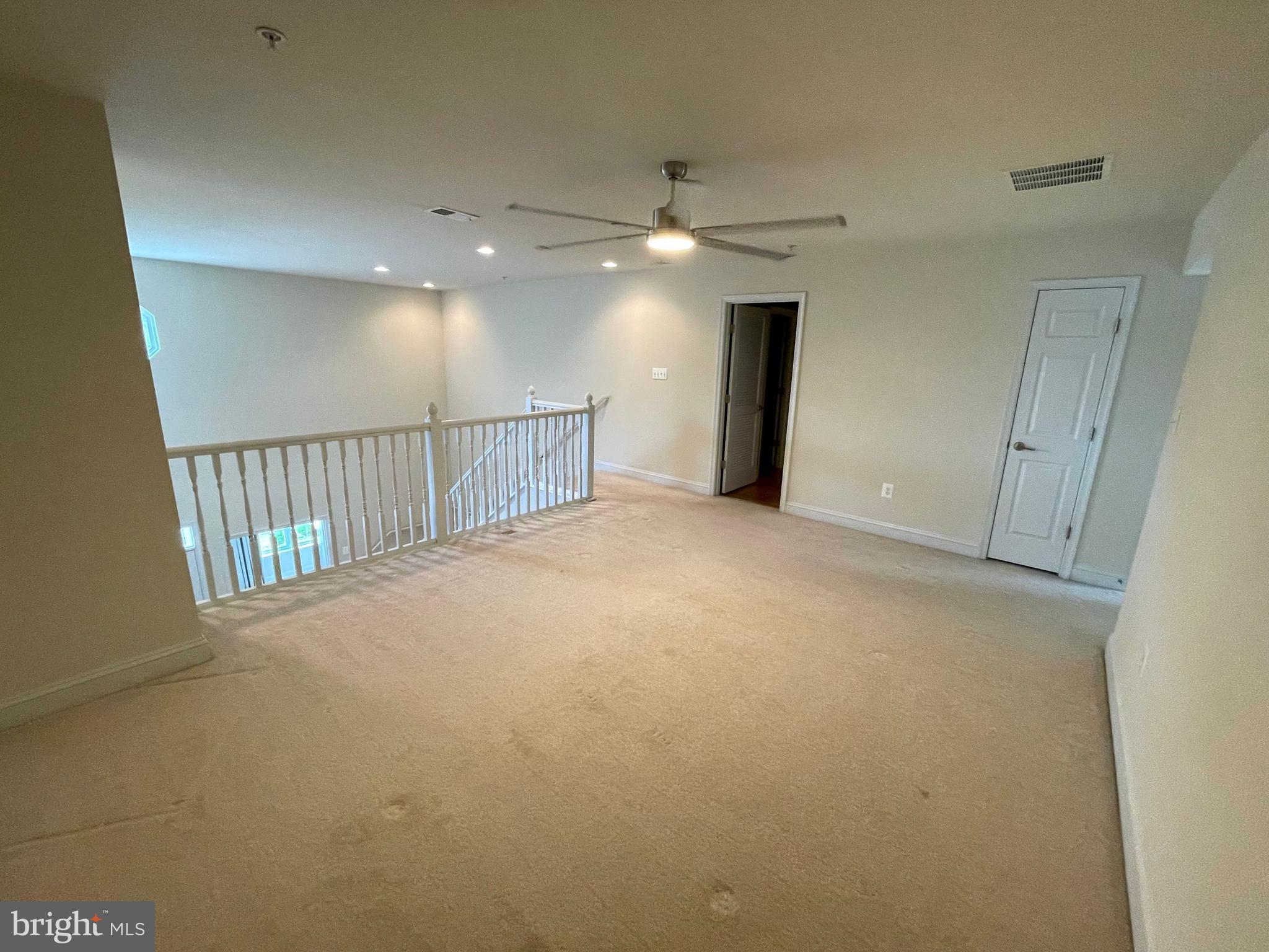 LAKELANDS AT EASTON - Residential