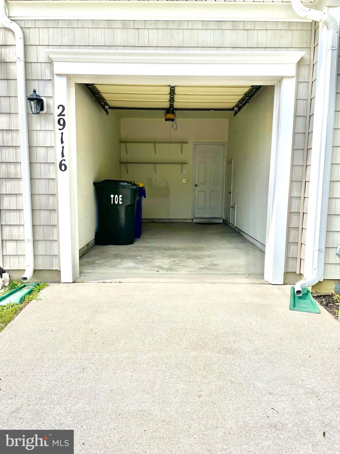 LAKELANDS AT EASTON - Residential