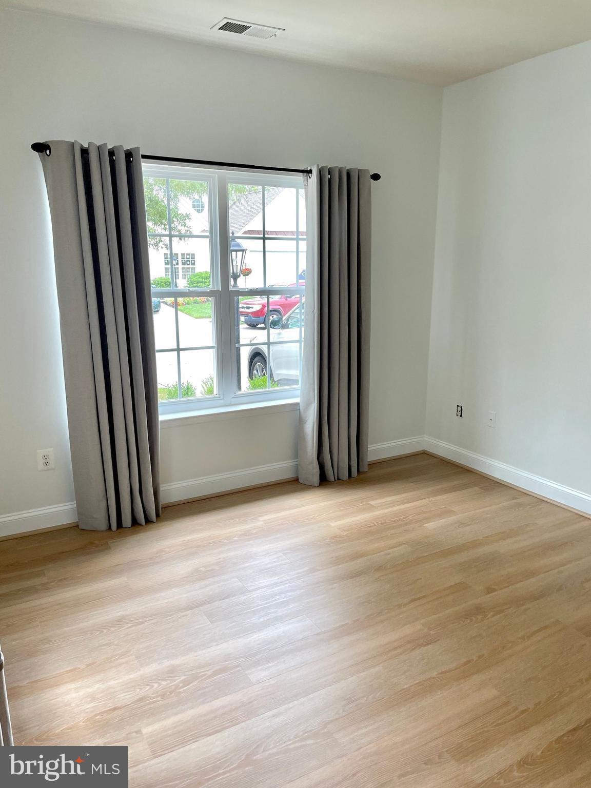 LAKELANDS AT EASTON - Residential