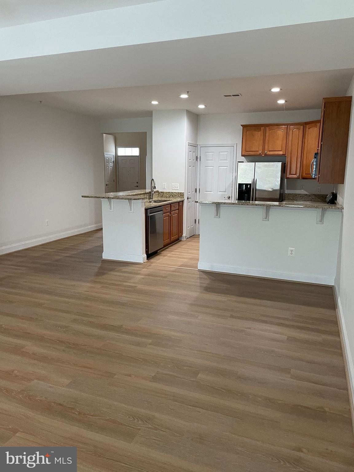 LAKELANDS AT EASTON - Residential