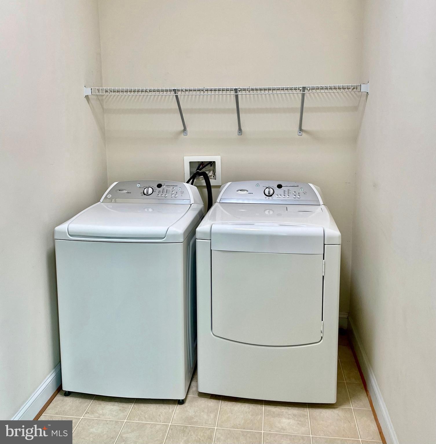 LAKELANDS AT EASTON - Residential