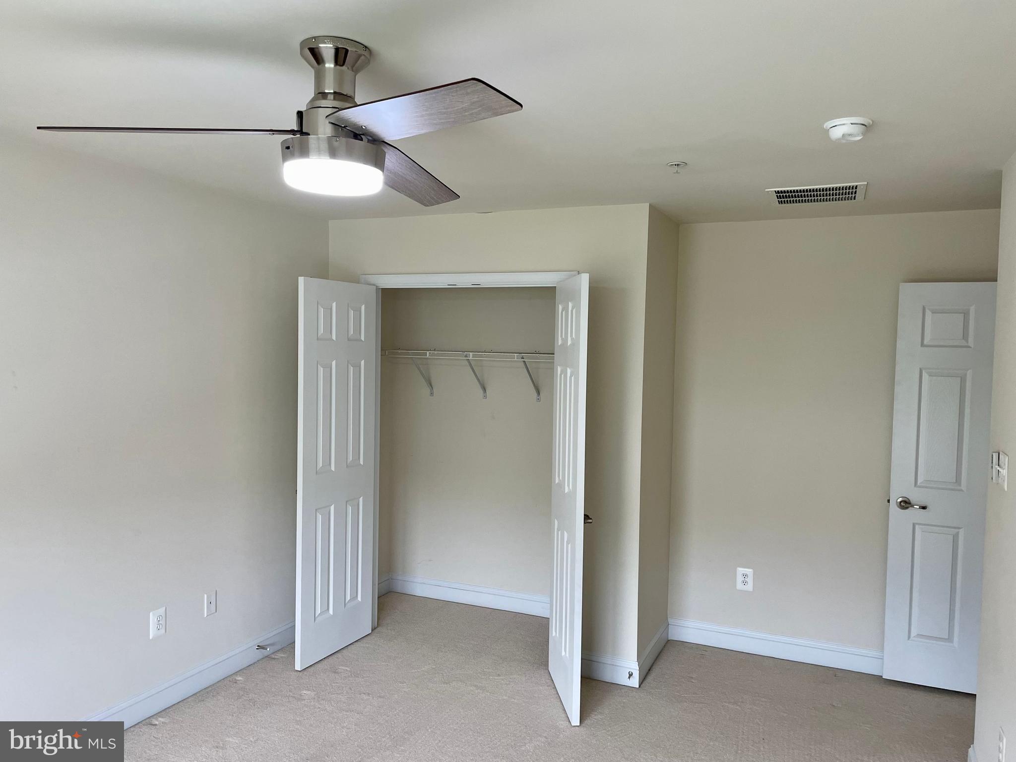 LAKELANDS AT EASTON - Residential