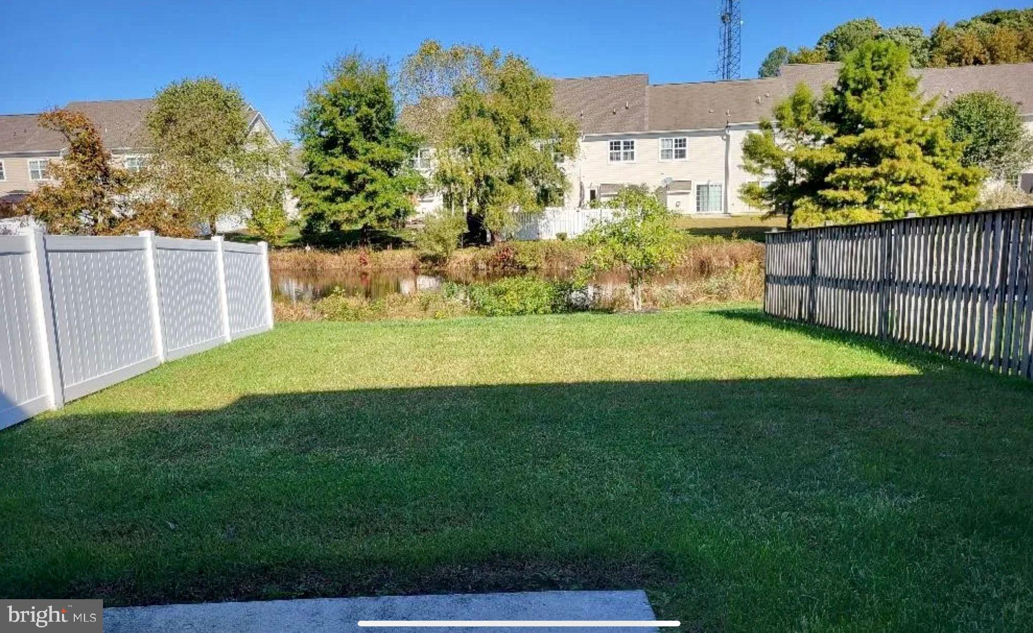 LAKELANDS AT EASTON - Residential