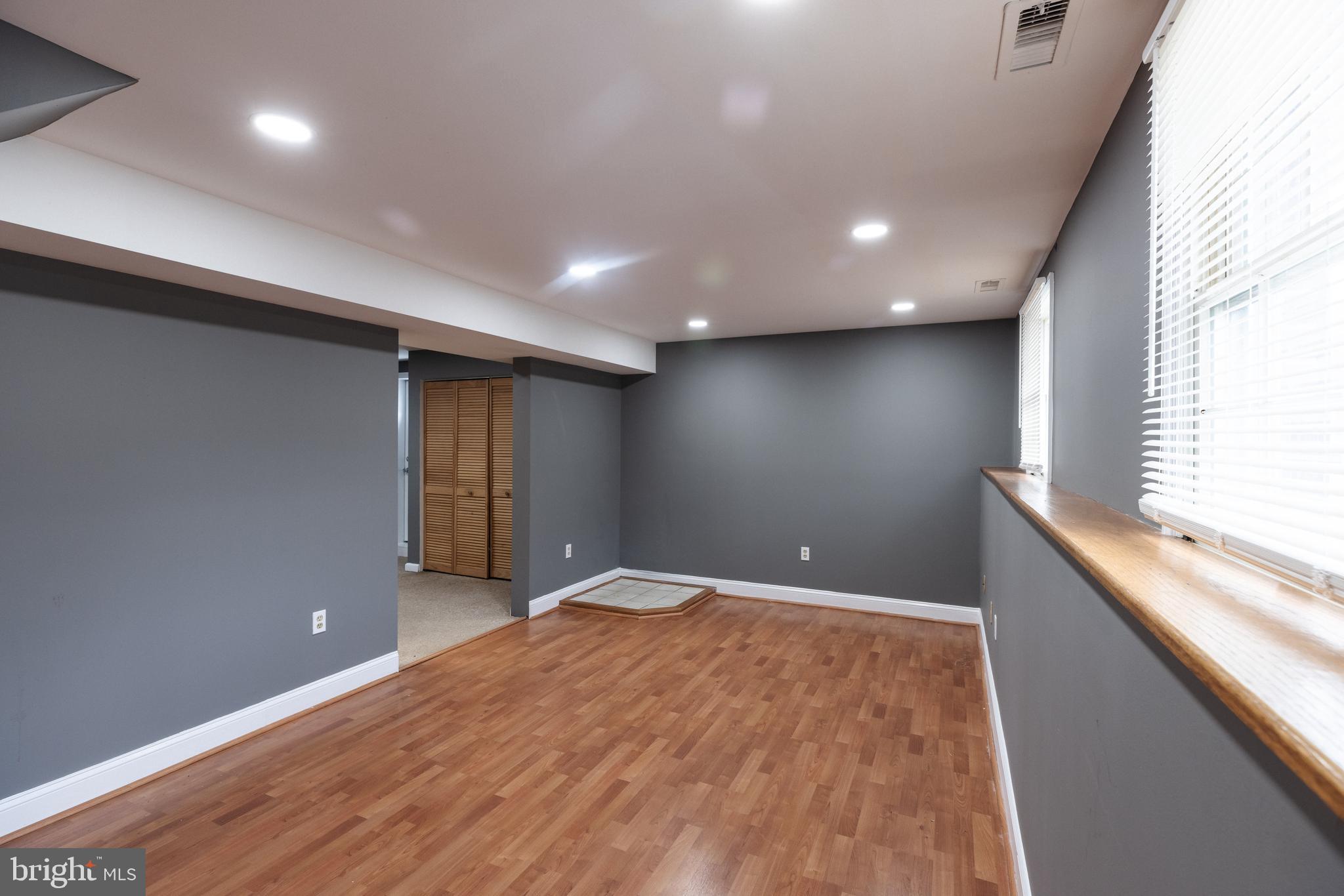 UPTON VILLAGE NORTH - Residential