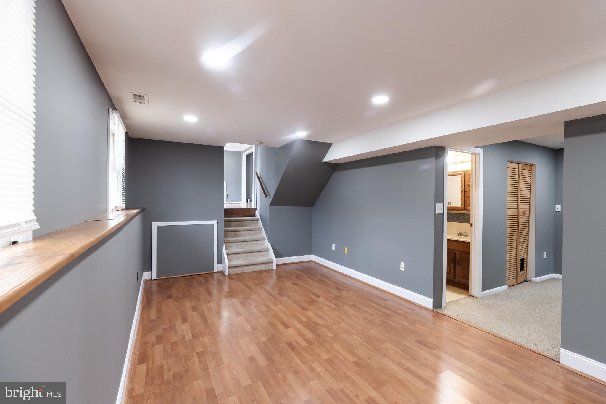 UPTON VILLAGE NORTH - Residential