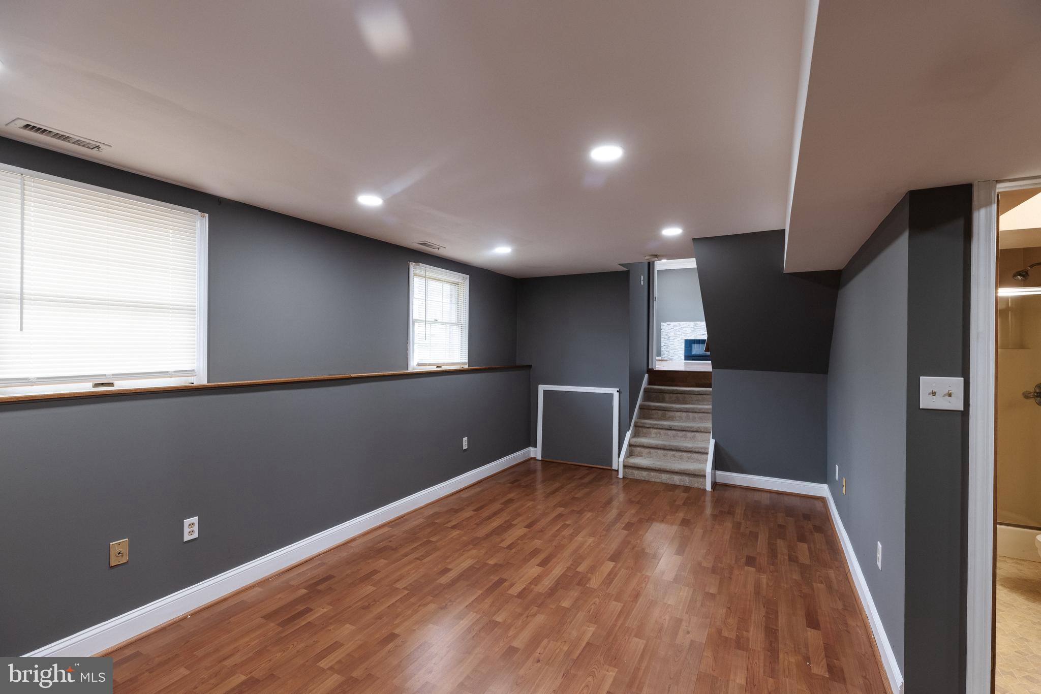 UPTON VILLAGE NORTH - Residential