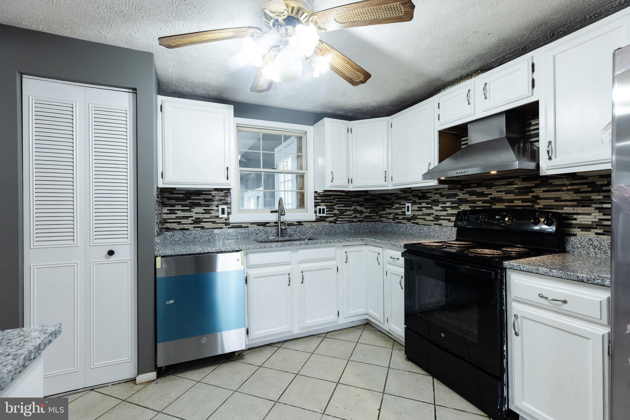 UPTON VILLAGE NORTH - Residential