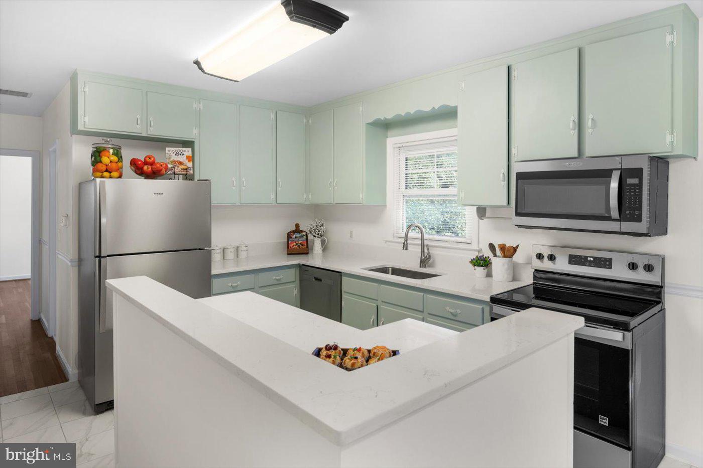 EDEN ESTATES - Residential