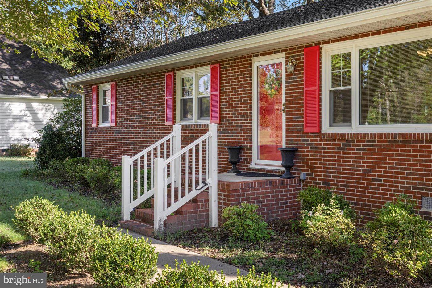 EDEN ESTATES - Residential