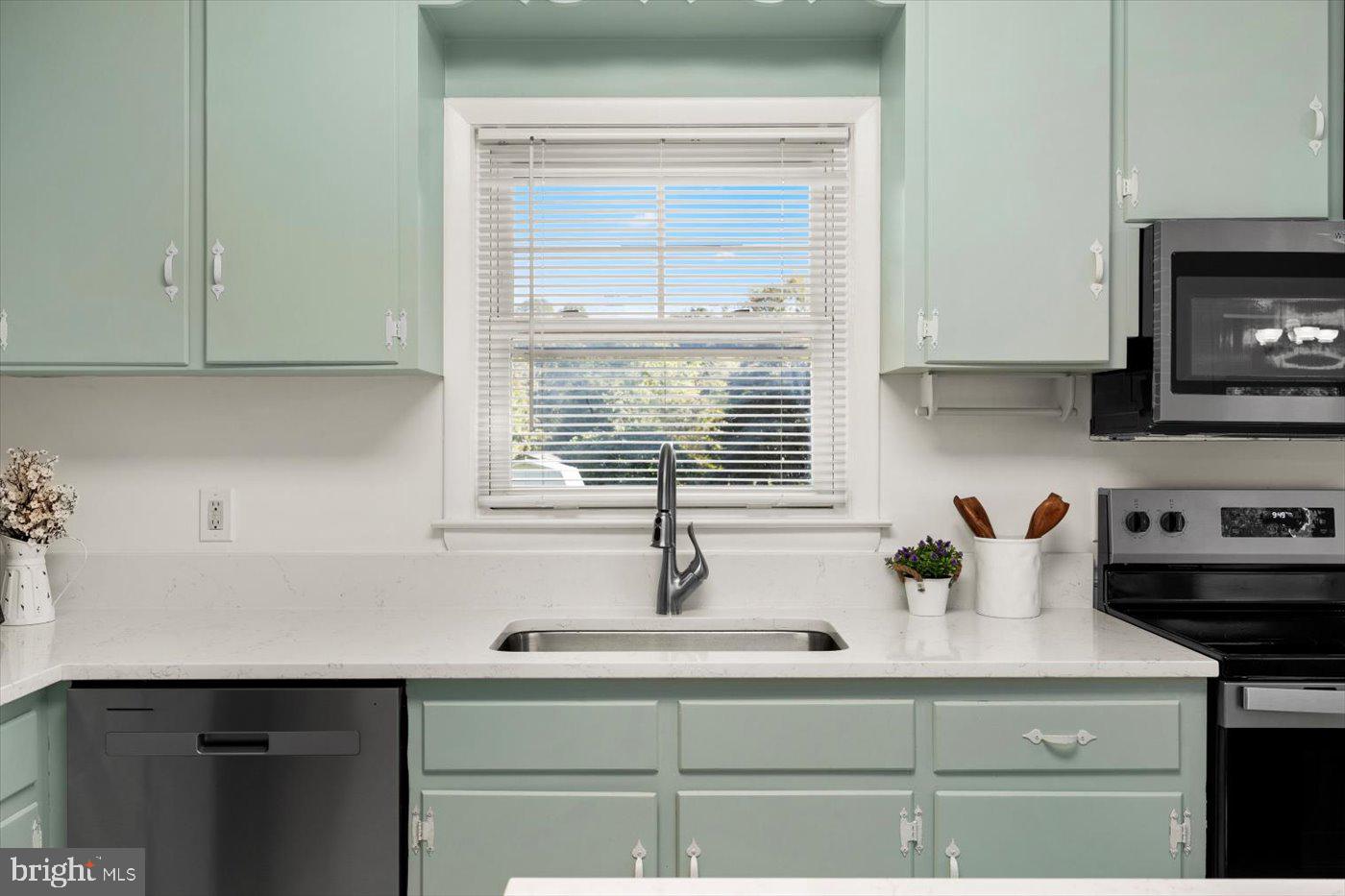 EDEN ESTATES - Residential