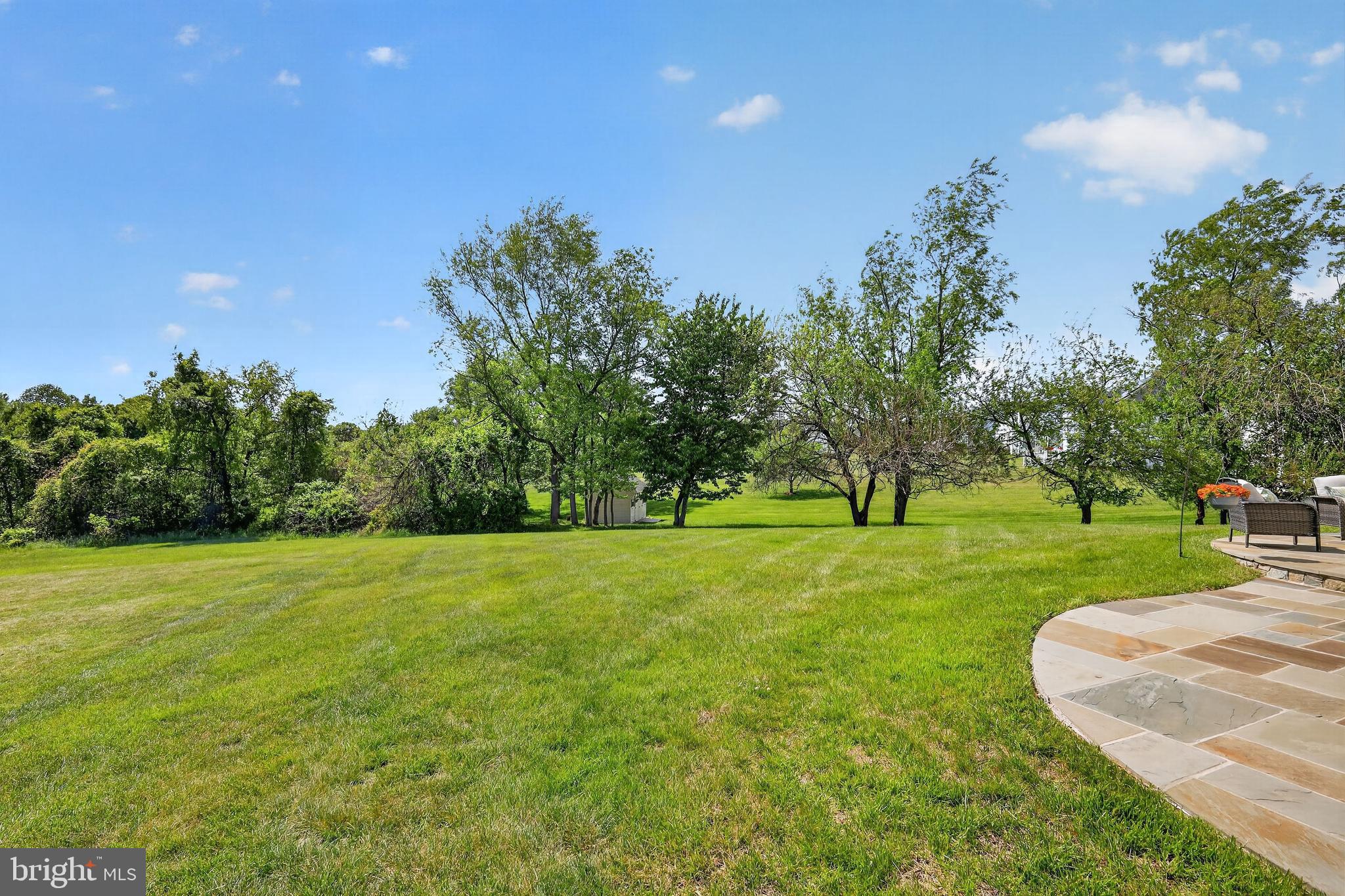 BRIARCLIFF MANOR - Residential