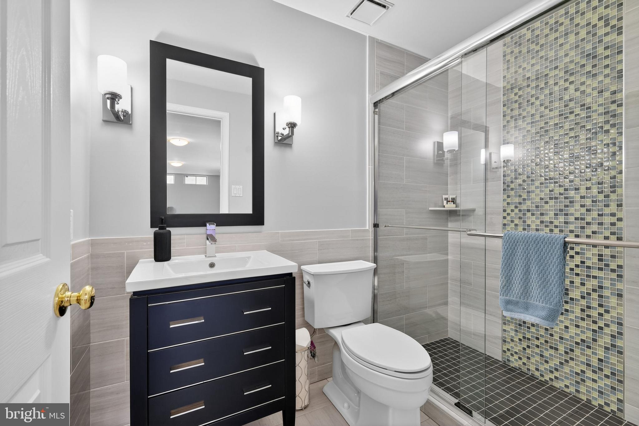 BRIARCLIFF MANOR - Residential