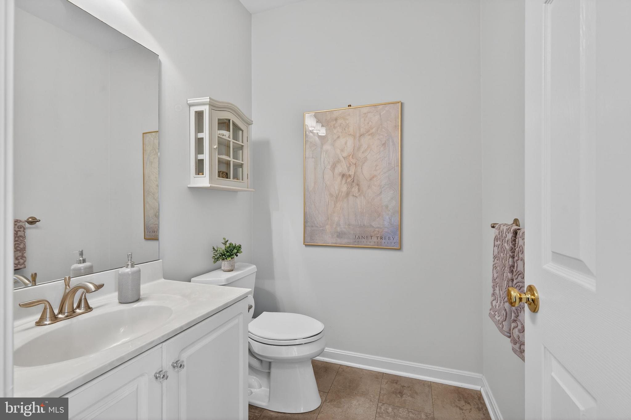 BRIARCLIFF MANOR - Residential