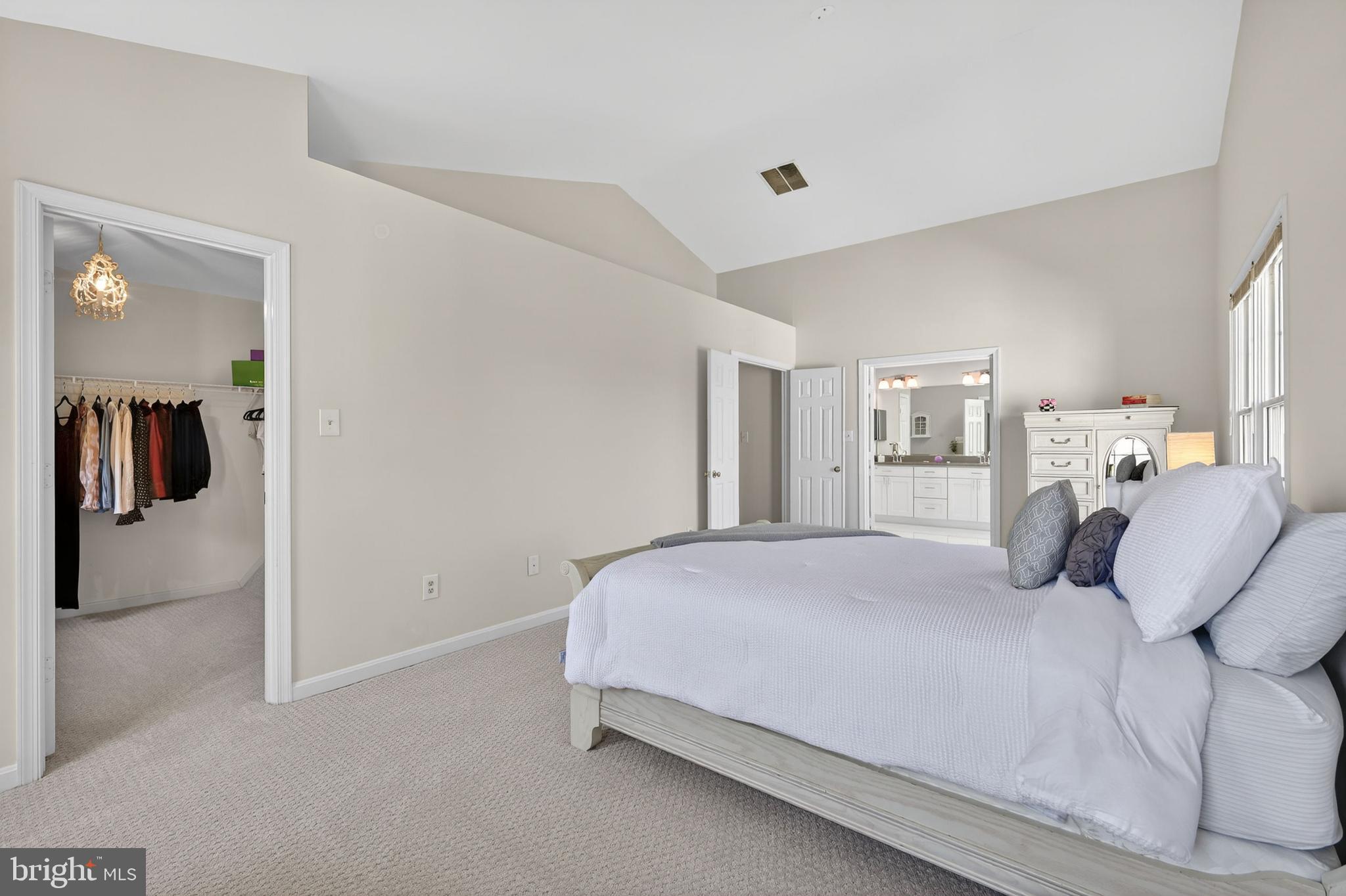 BRIARCLIFF MANOR - Residential