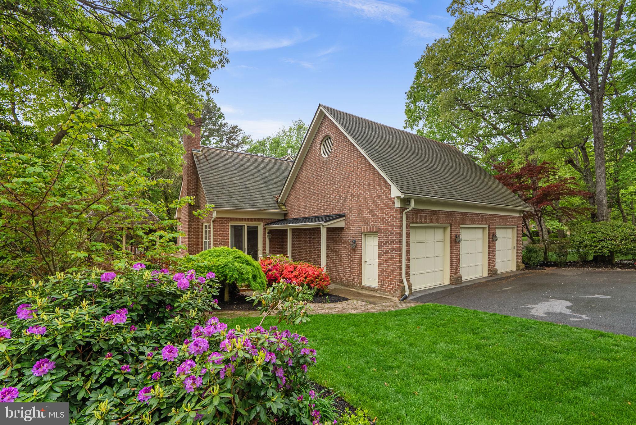 BLUFF POINT ON SEVERN - Residential