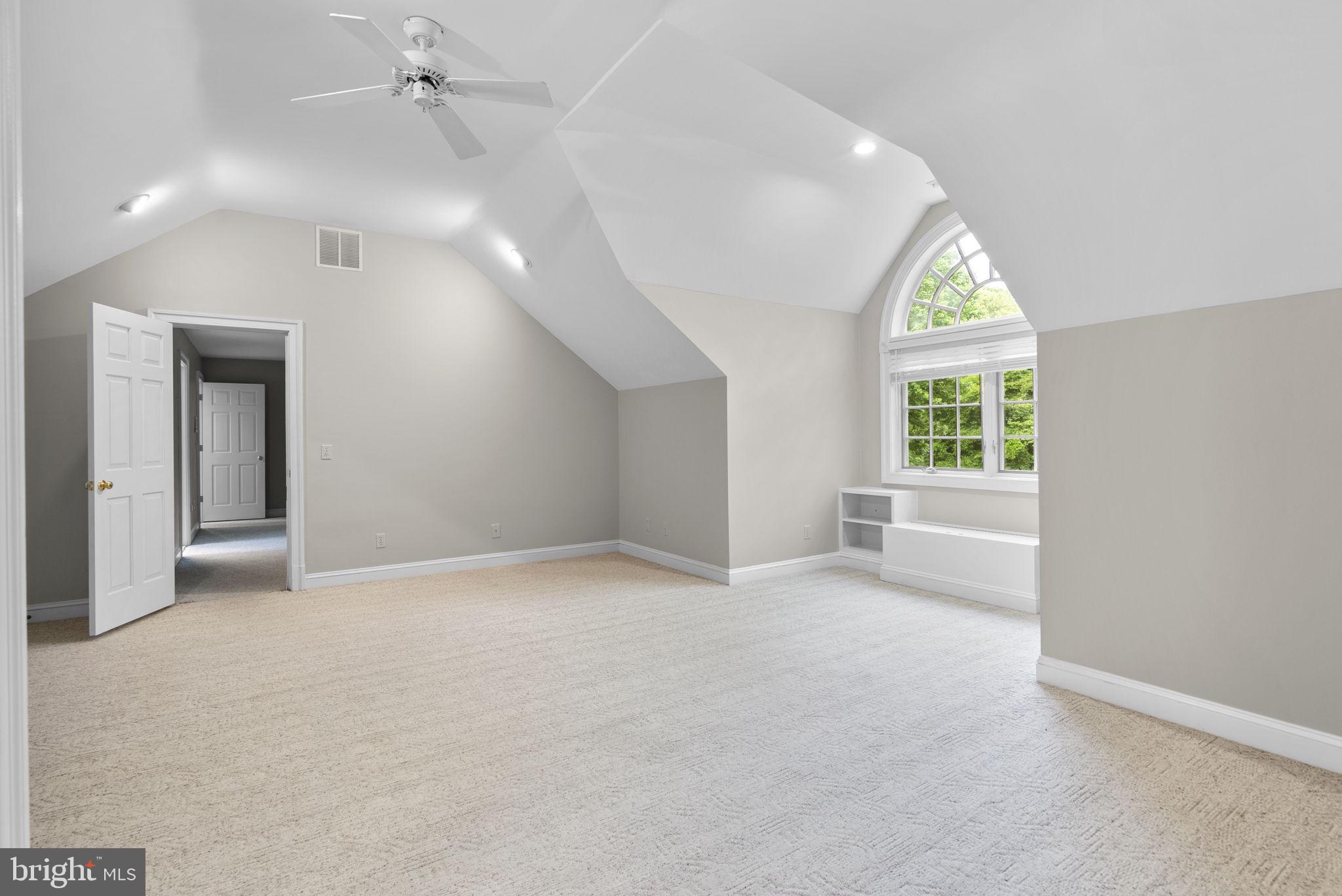 BLUFF POINT ON SEVERN - Residential