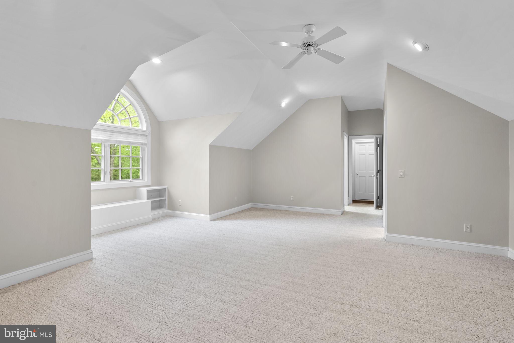 BLUFF POINT ON SEVERN - Residential