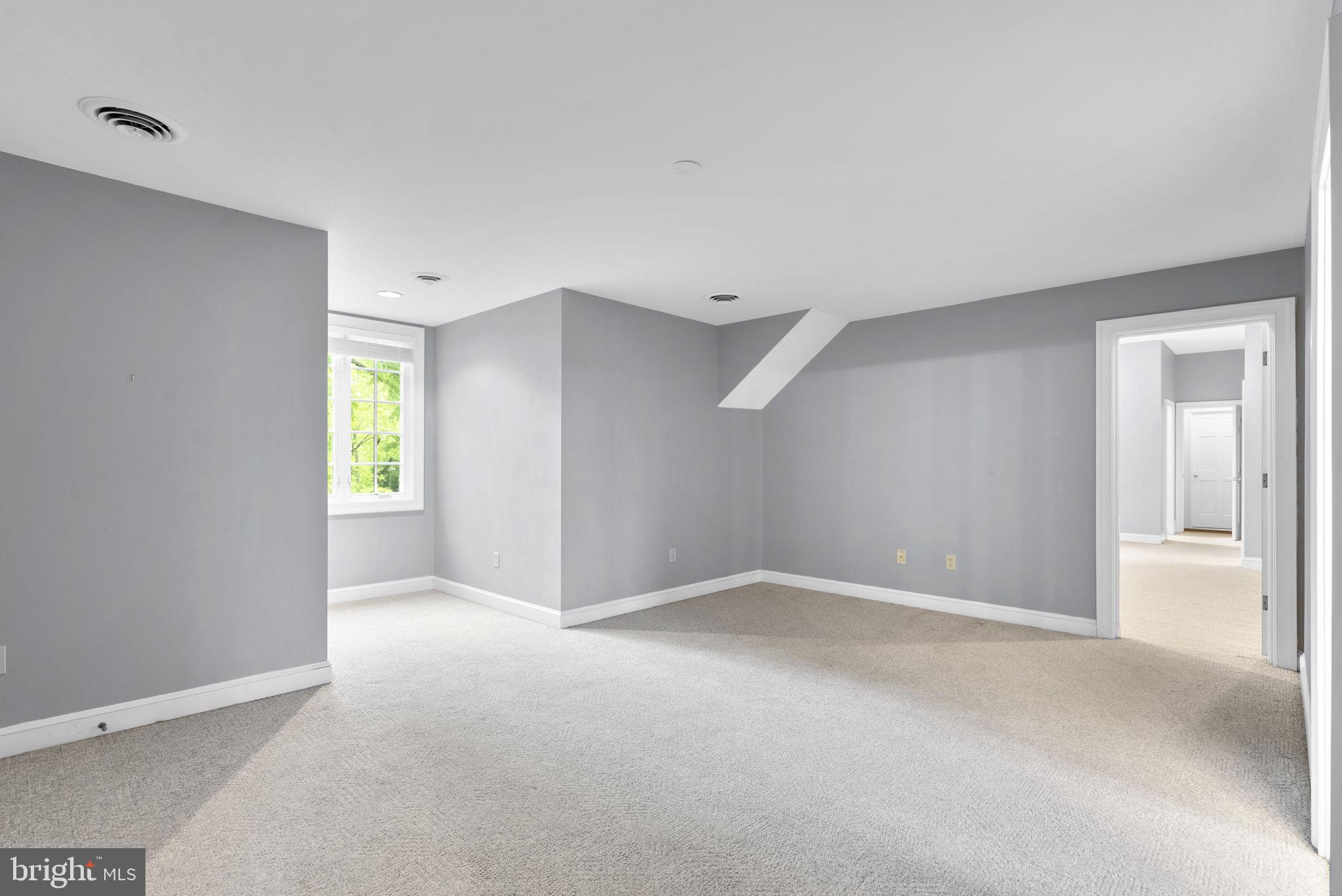 BLUFF POINT ON SEVERN - Residential