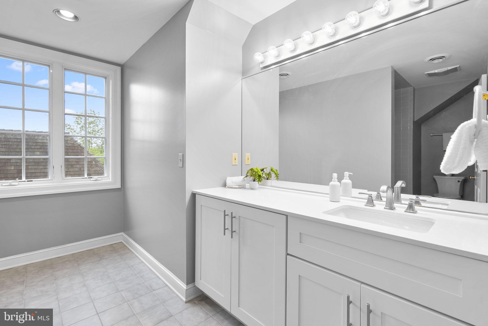 BLUFF POINT ON SEVERN - Residential