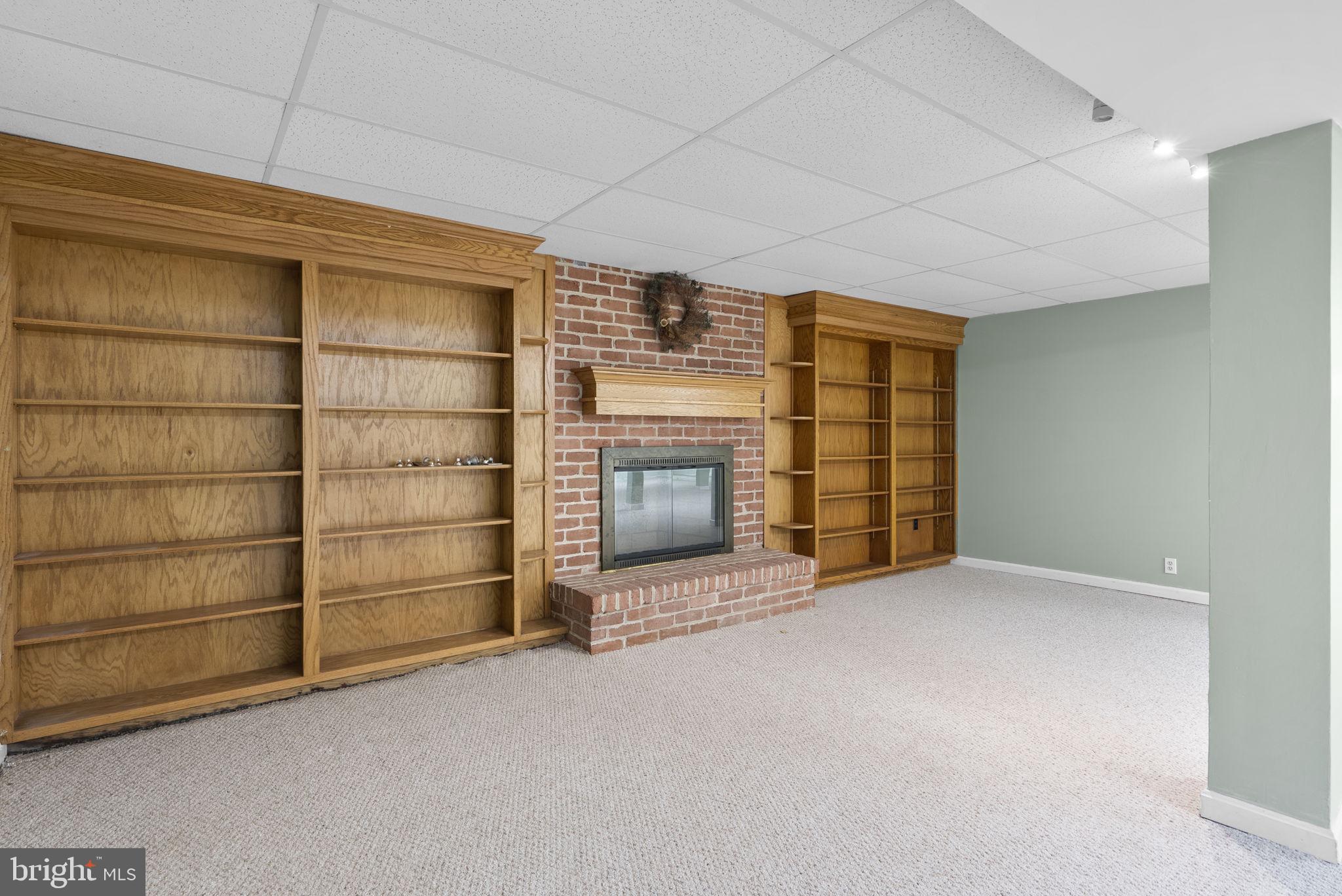 BLUFF POINT ON SEVERN - Residential