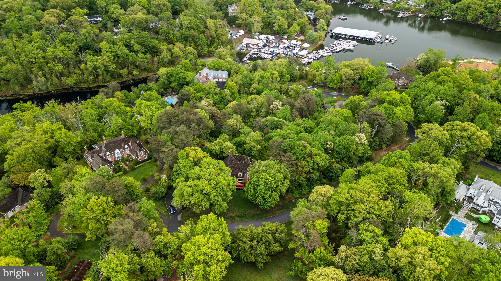 BLUFF POINT ON SEVERN - Residential