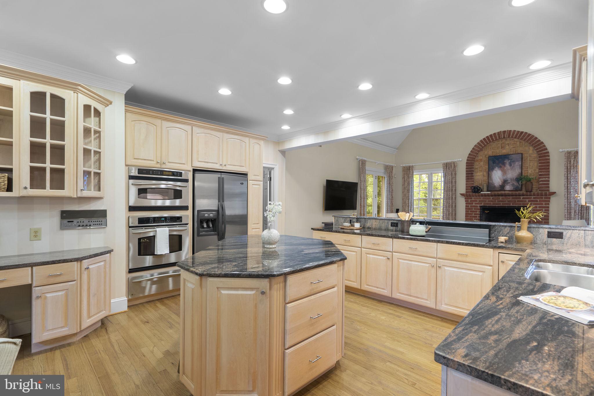 BLUFF POINT ON SEVERN - Residential