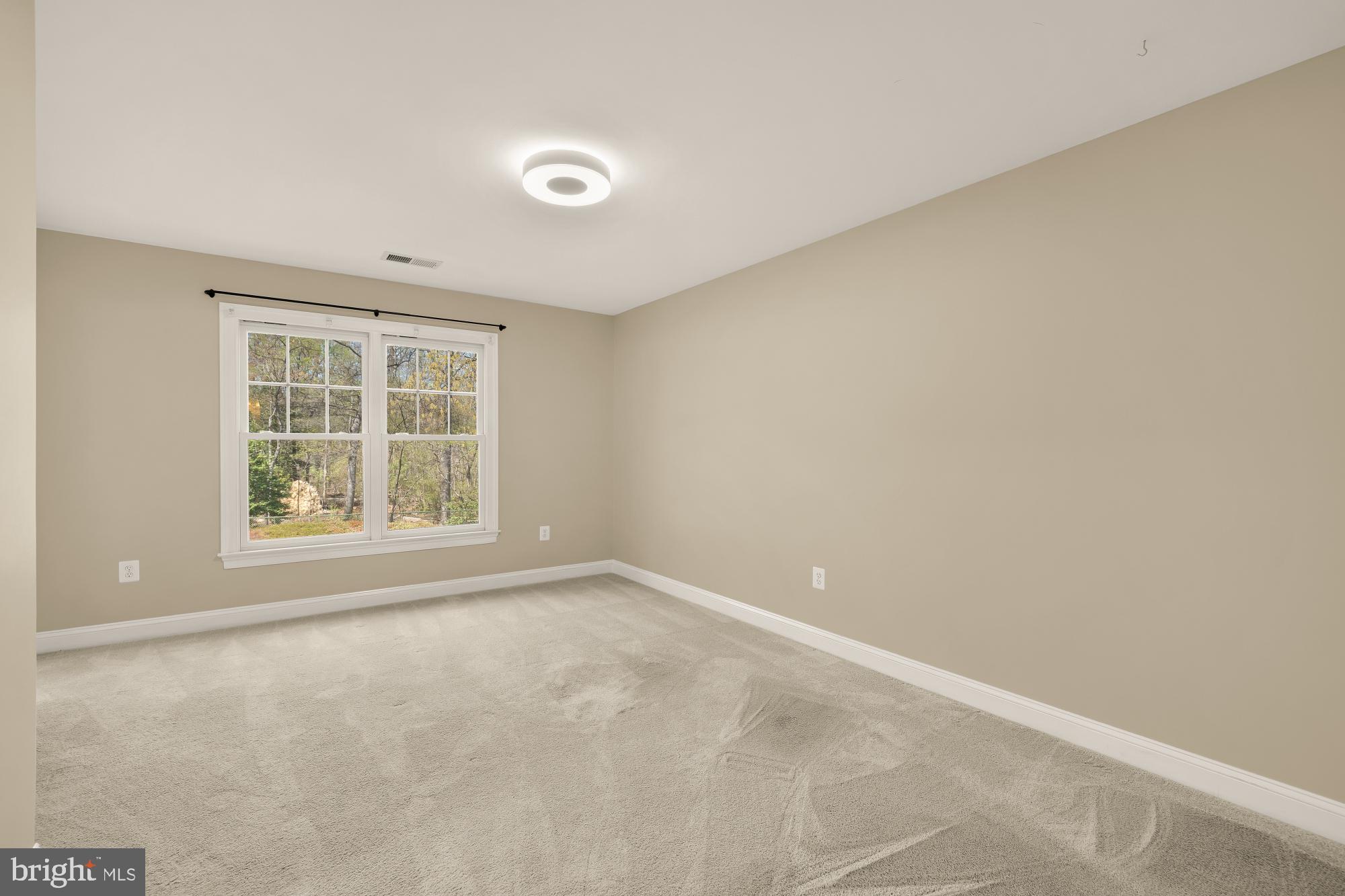 LACEY FOREST - Residential