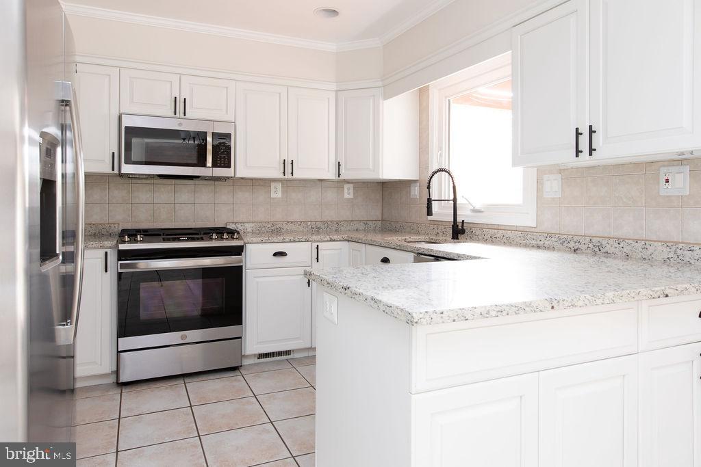 STRATHMORE AT BEL PRE - Residential