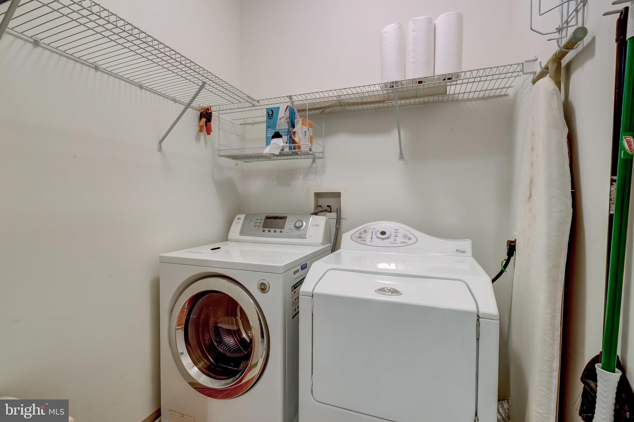 LAKELAND RIDGE - Residential