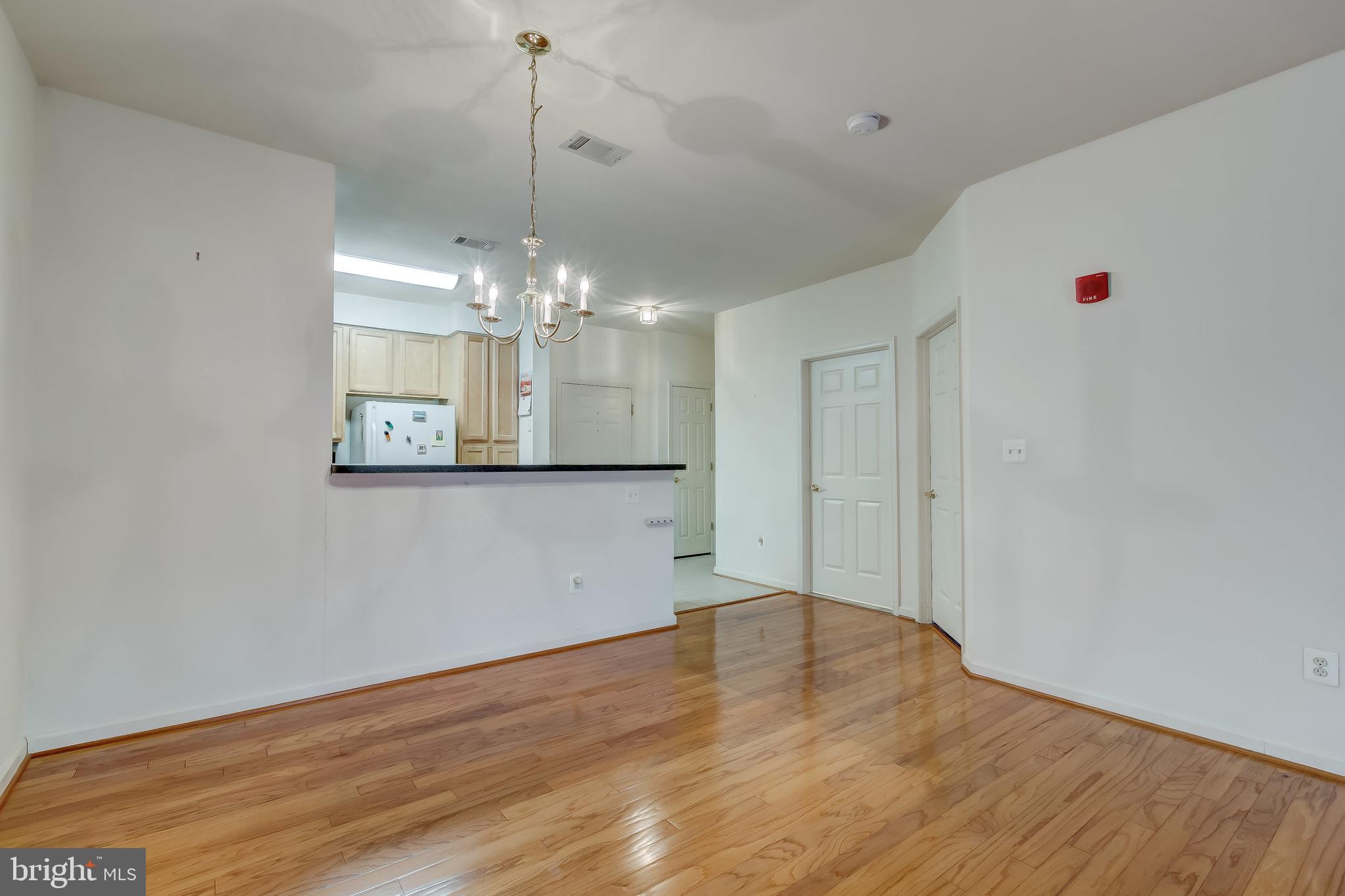 LAKELAND RIDGE - Residential