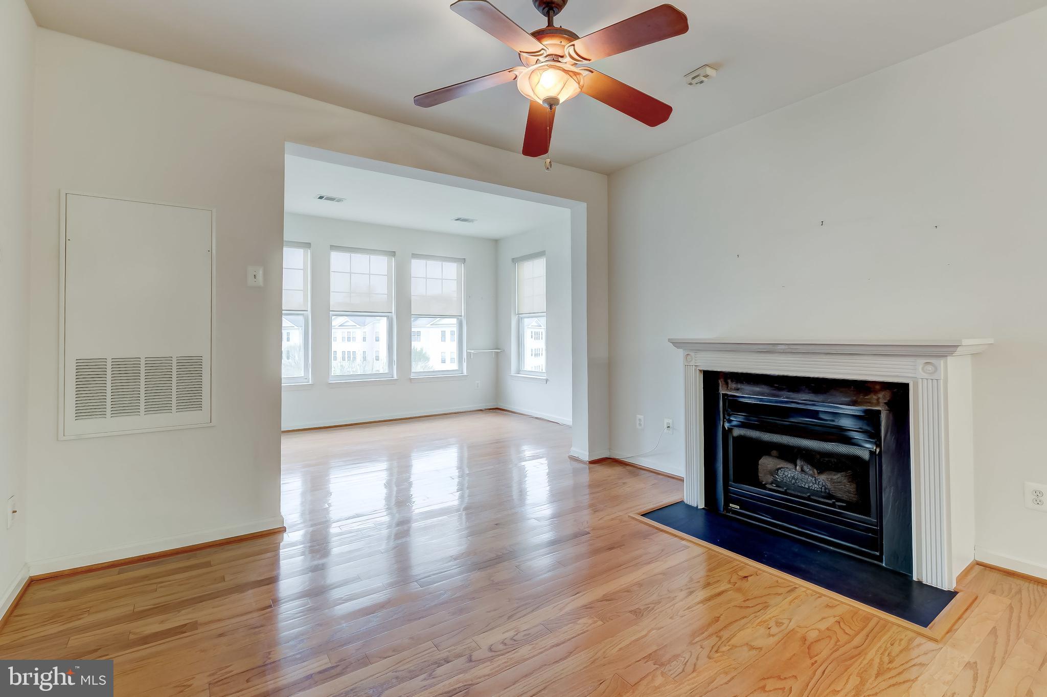 LAKELAND RIDGE - Residential