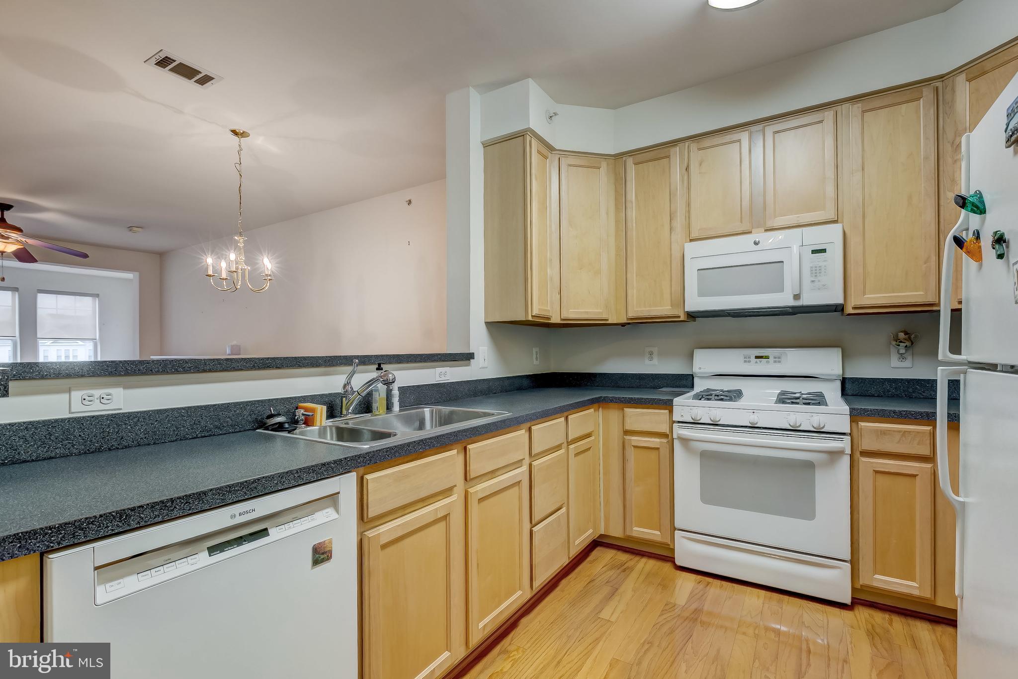 LAKELAND RIDGE - Residential