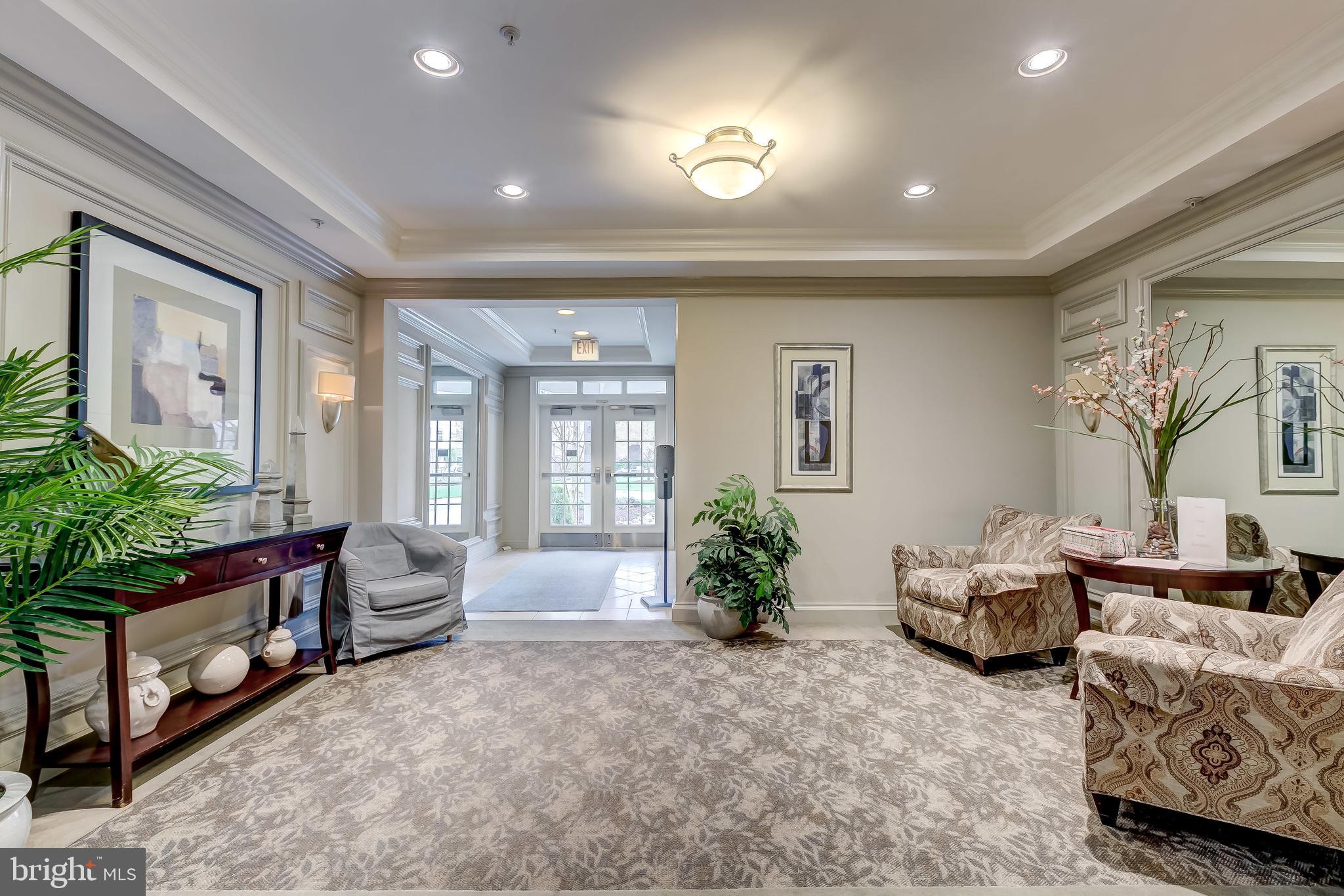 LAKELAND RIDGE - Residential